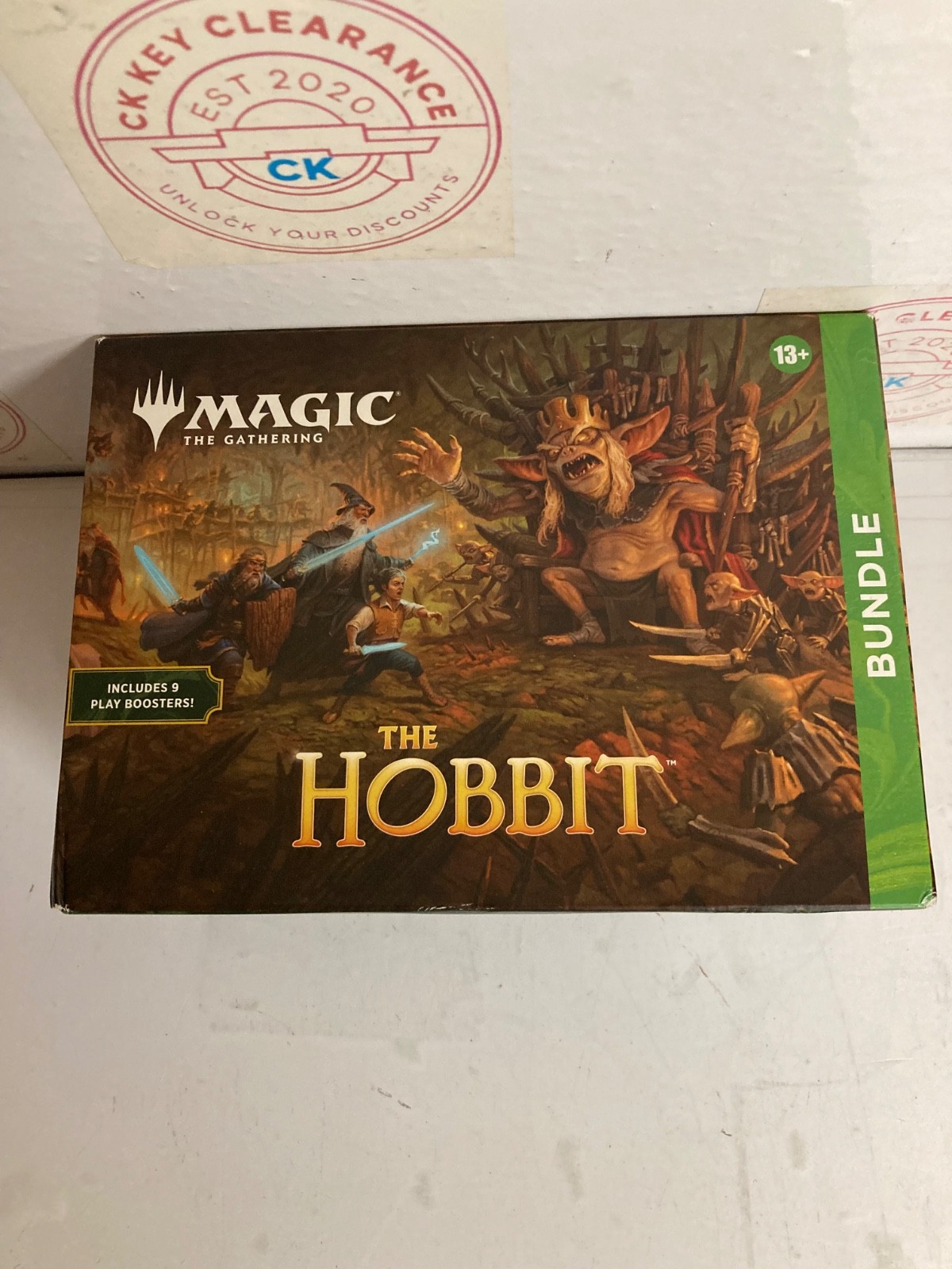 Magic: The Gathering The Hobbit Bundle Set with Boosters & Exclusive Lands - Image 3