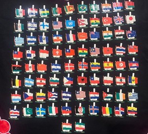 1959 Nabisco Shredded Wheat 82/83 Tin Country Flags Lot Vintage Premiums