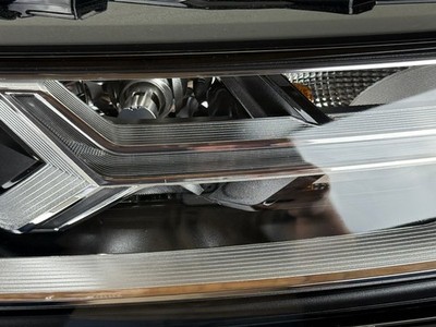 アウディ　Q7 ヘッドライト　左右　HID Audi Q7 Headlight Right Left Top Complete for sale online | eBay