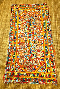 SUPER VIVID, COLORFUL ORANGE, RED & MULTI VINTAGE HAND HOOKED RAG RUG 54" X 28"