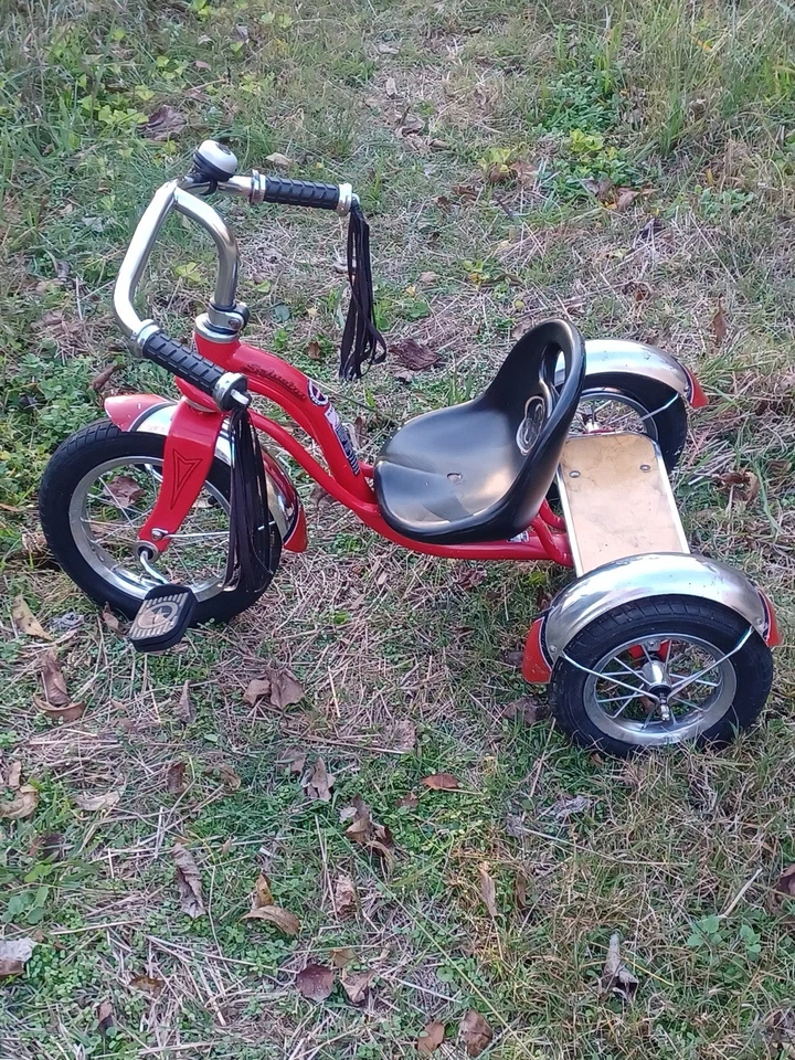 Triciclo Shwinn vintage todo metálico y cromado Foto 4 de 4