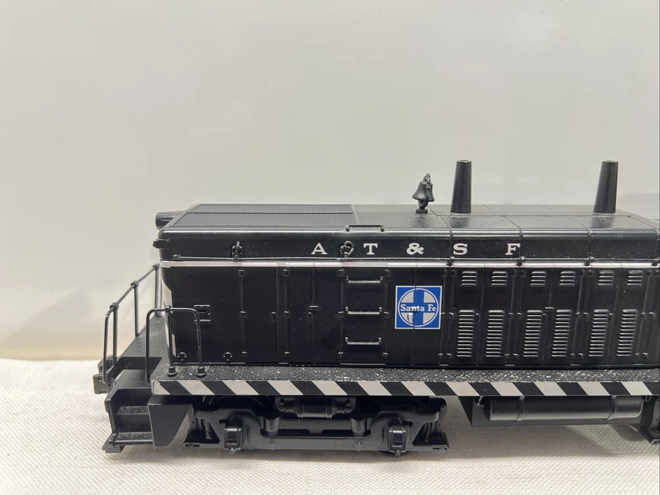 Rail King MTH NW-2 Switcher Diesel Engine SANTA FE #2419 PS1 - Image 2 of 4