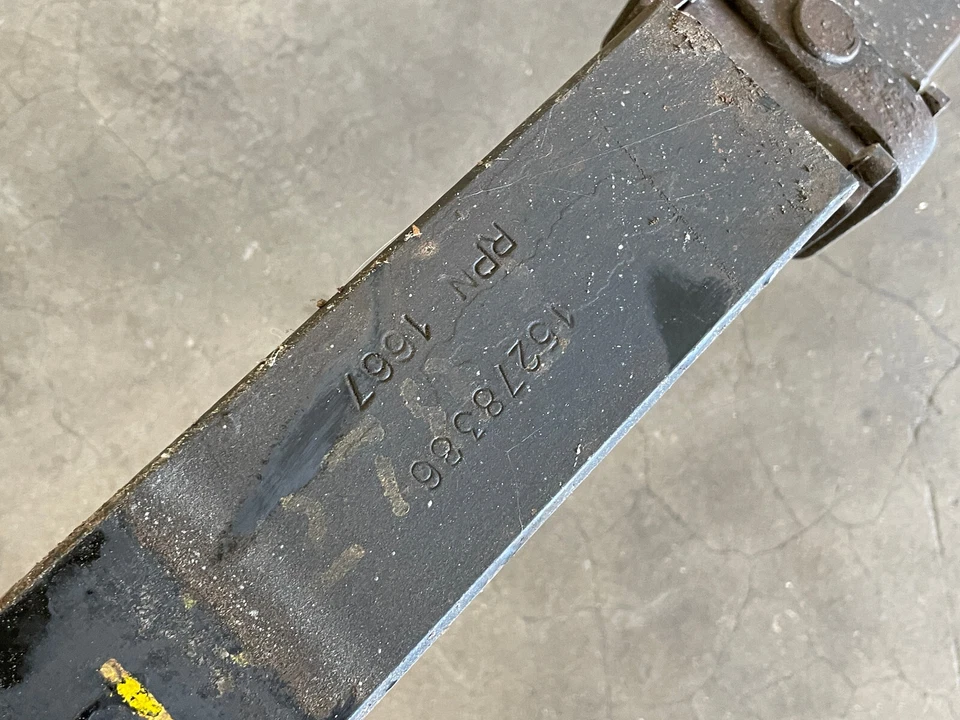 2006-2010 Hummer H3 Rear Right Passenger Side Leaf Spring AWD 1477 OEM - Image 4 of 4