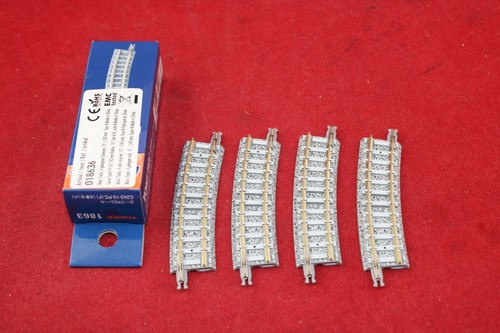 Tomix 1863 (971863) Fine Track Spur N 4 x gebogenes 15° R 243 mm Betonschwelle | Zustand: Neu