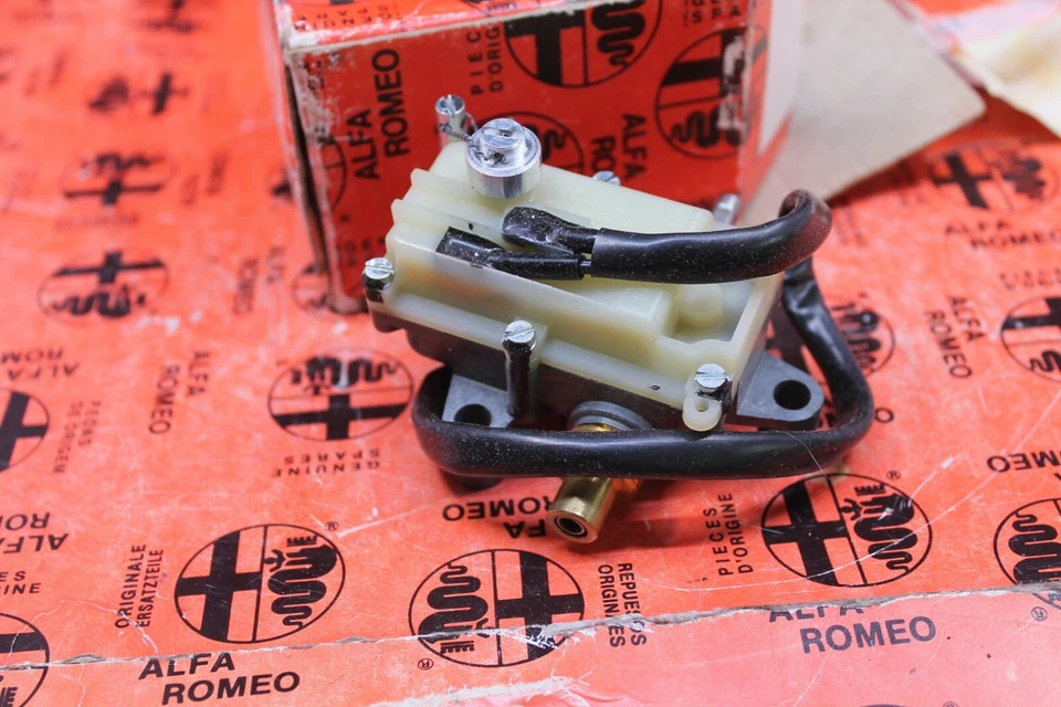 Alfa Romeo Spider 80-е Speedo отправитель - новый из старых запасов 60723082 - Изображение 4 из 4