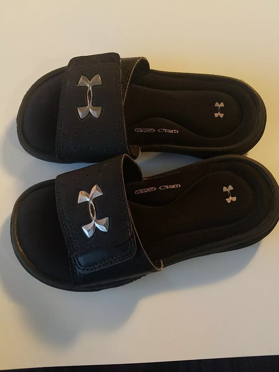 Kids under on sale armour flip flops