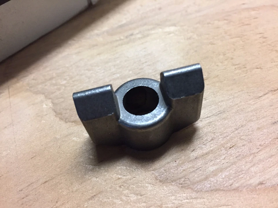 1960-1974 CHEVY GMC BLAZER JIMMY 4X4 TRUCK NOS GM CLUTCH FORK NUT 3765322 - Image 2 of 2