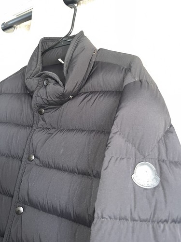 Men's Moncler black puffer jacket size 3 (M) - Picture 2 of 7