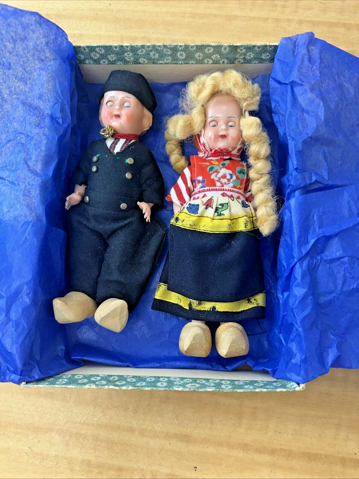 Vintage Dutch Wooden Shoes Dolls 6.5 Inch Holland Travel Souvenir Collectible