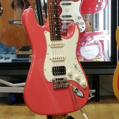 (Suhr) Classic Pro ST Type 2017 Electric Guitar With Third-party gig bag Used