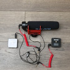 Rode VideoMic GO Lightweight Microphone w/ Ro...