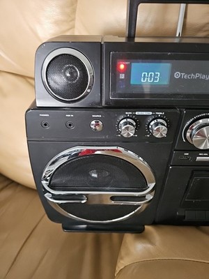 TECHPLAY MONSTER B BLUETOOTH BOOM BOX CD CASSETTE AM/FM RETRO 80s GHETTO BLASTER
