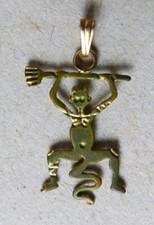 Petit pendentif diable sorcière en plaqué OR 14k  bijou ancien gold pendant