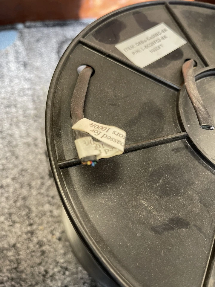 CABLE L-6C26F02-BK, 26 AWG, 6 CONDUCTORES, CABLE DE LÍNEA TELEFÓNICA TRENZADO PLANO 1000' Foto 2 de 3