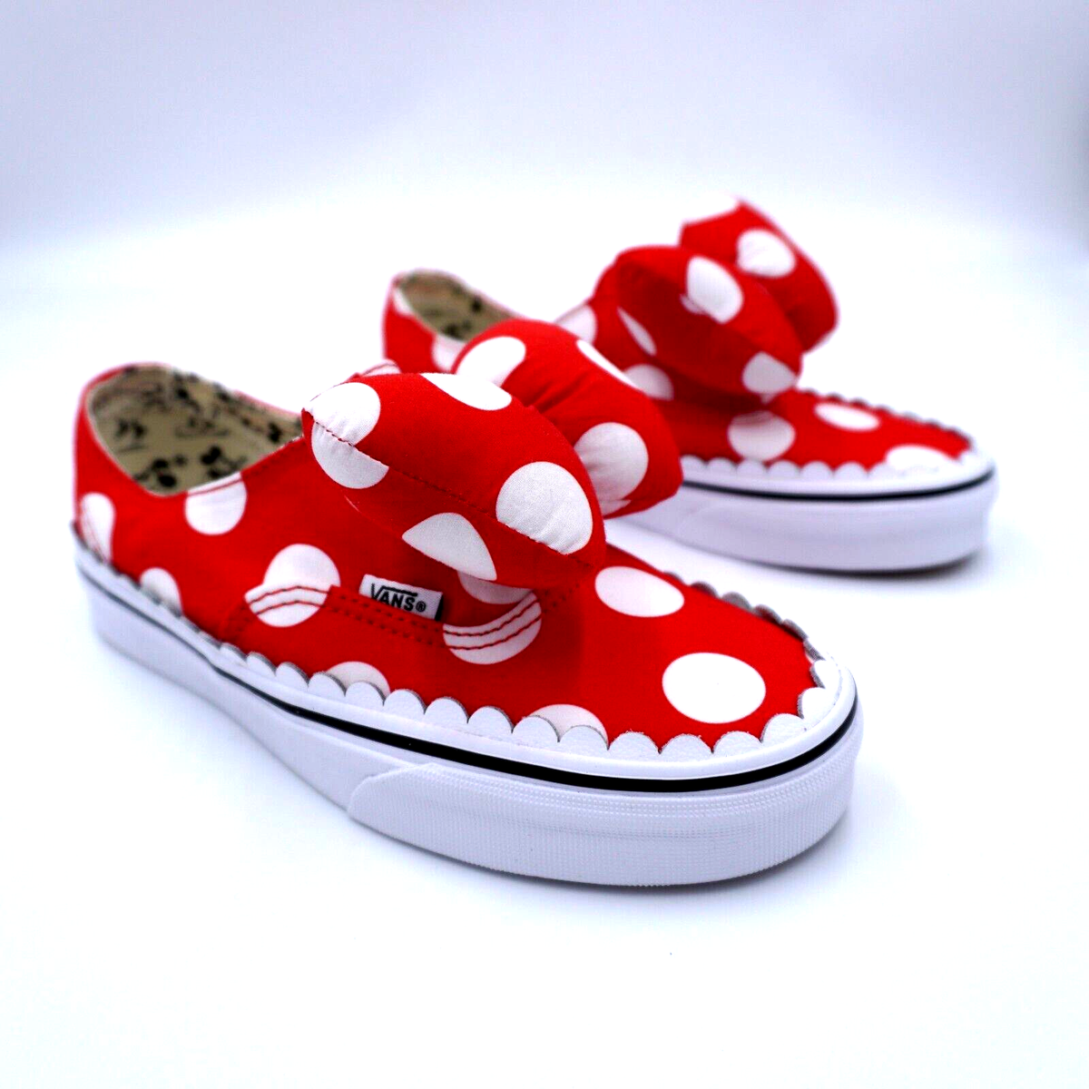 RED VALENTINO ディズニー　コラボ限定 パンプス38 VANS x Disney Minnie's Bow Authentic Gore Skate Shoe Slip On