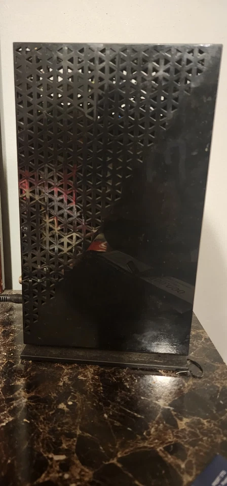 NETGEAR AC1750 C6300v2 Wi-Fi DOCSIS 3.0 Cable Modem Router  - Image 3 of 4