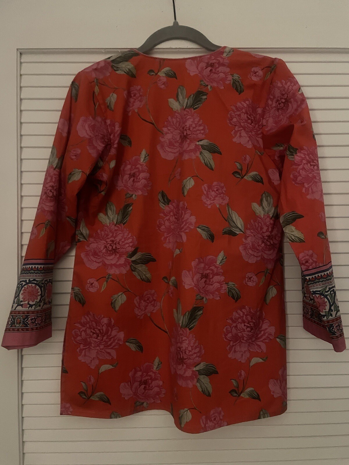 BeELLA TU Red  pink Blue Embroidered  TUNICBlouse Top 3/4 Sleeve sz Small image 6