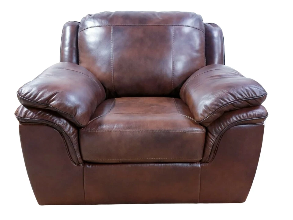 Silla realmente cómoda de cuero marrón de Ashley Foto 2 de 4