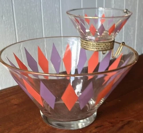 Vintage Harlequin Chip and Dip Bowl Set With Holder