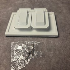 Leviton Easy Grip Self-Closing Cover White 2-Gang Duplex Receptacle Outlet Plate