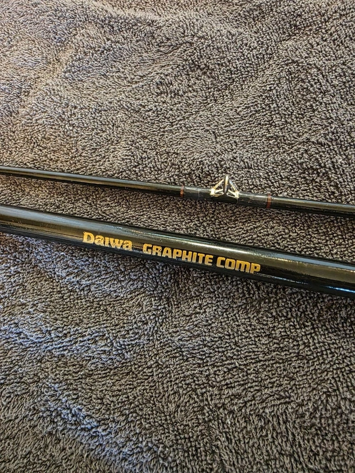 Daiawa Black Widow High Performance Fishing Rod About 104" Long - Image 4 of 4