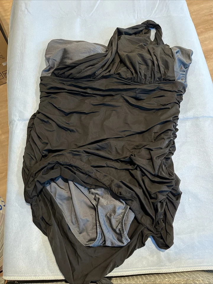 NUEVO CON ETIQUETAS INFINITY BLU ECLIPSE TRAJE DE BAÑO FRUNCIDO DE UN HOMBRO TRAJE DE BAÑO TALLA 20W Foto 3 de 4