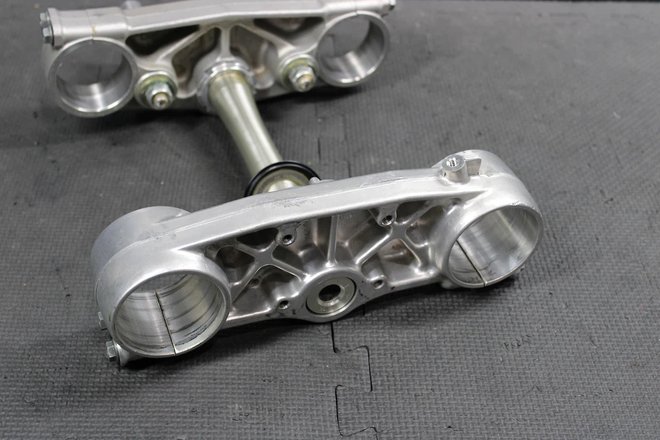 Honda CR125R 2006 05-07 OEM horquillas delanteras parte inferior superior triple árbol vástago abrazadera ¡Bonito! Foto 2 de 4