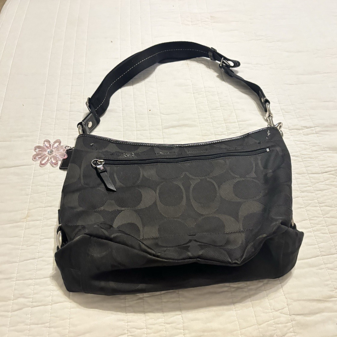 Coach Signature Black Shoulder Bag Zip Top Red Lining Inner Pockets Flower Charm