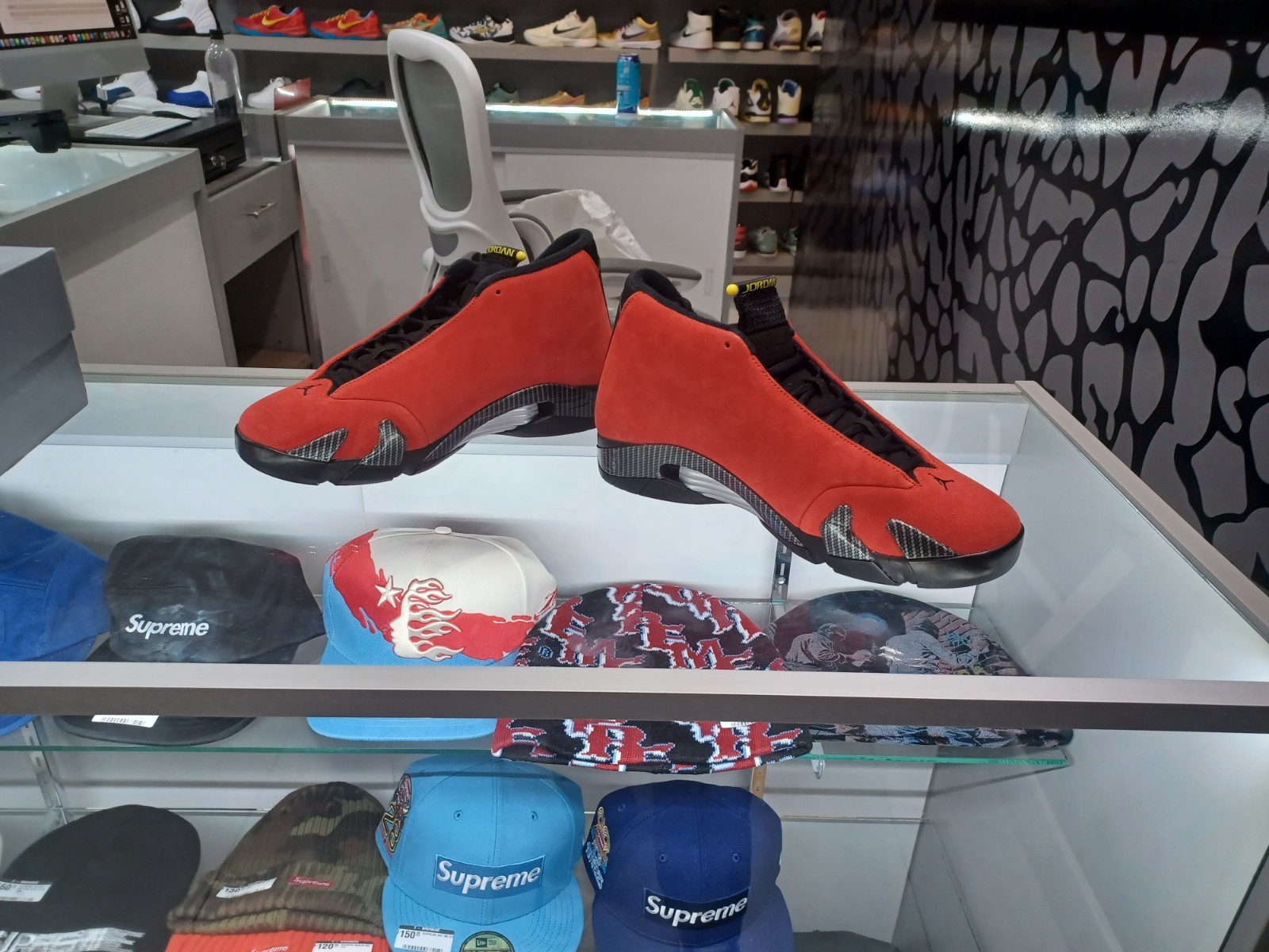 Nike Air Jordan 14 Men's Size 10.5 Retro Ferrari Red (2025) IF5015-600 image 4