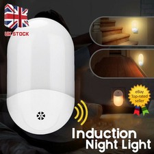 LED Night Light Plug in Wall with Smart Dusk to Dawn Photocell Sensor Warm White
