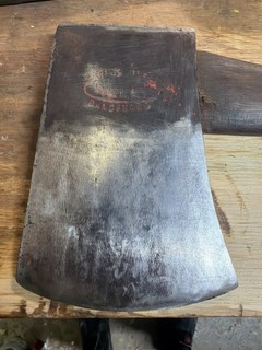 Vintage Kelly Dandenong axe 4lb Australia. Tasmanian Pattern
