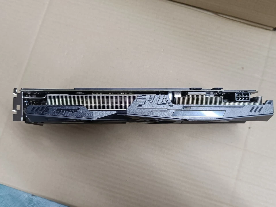 ASUS ROG STRIX GTX 1060 GAMING OC 6GB GDDR5 Graphics Card - Image 2 of 3