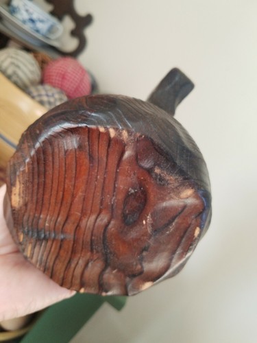 Early VINTAGE HAND CARVED WOODEN CHAMBERSTICK CANDLE HOLDER LOBECO SPAIN 5" - Picture 9 of 12
