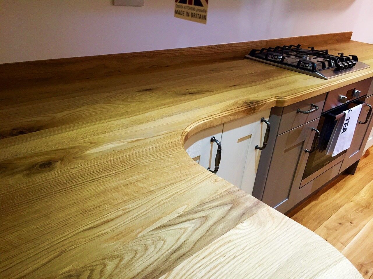 FULL STAVE RUSTIC OAK WOOD WORKTOP, FREE DELIVERY, TIMBER, REAL WOOD