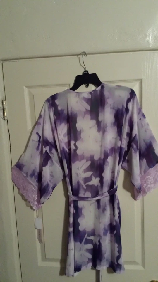 Novo! Roupão Feminino Linea Donatella Transparente Violeta Floral P/M - Imagem 3 de 4