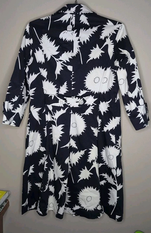 Chaqueta gabardina Isaac Mizrahi For Target estampada floral azul marino blanco talla L Foto 2 de 3