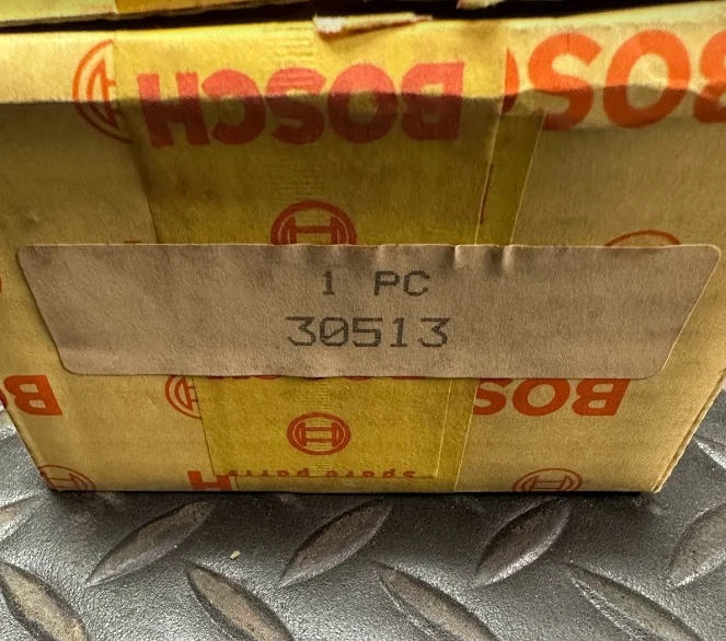 Regulador de voltaje Bosch - 30 513 / 30513 - Se adapta a Nissan / Datsun 620, 1200 y más Foto 4 de 4