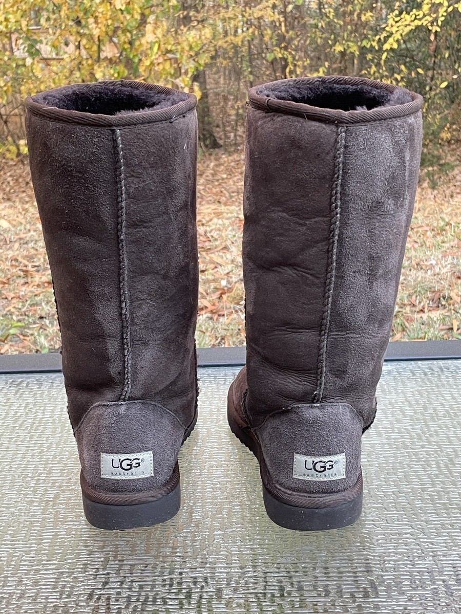 UGG Australia #5815 Tall Women's Size 7 Suede Sheepskin Dark Brown