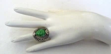 DESIGNER SIGNED SARDA GREEN CORAL ORNATE FILIGREE STERLING SILVER RING SIZE 9