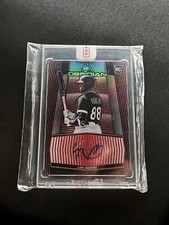 2020 Panini Chronicles Obsidian Luis Robert Rookie Etch Red #/15