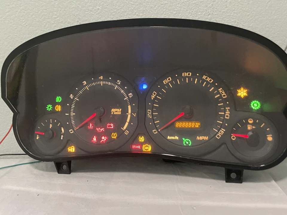 2004 CADILLAC SRX ПРИБОРНОЙ ПАНЕЛИ СПИДОМЕТР 25751848 131K миль - Изображение 3 из 4