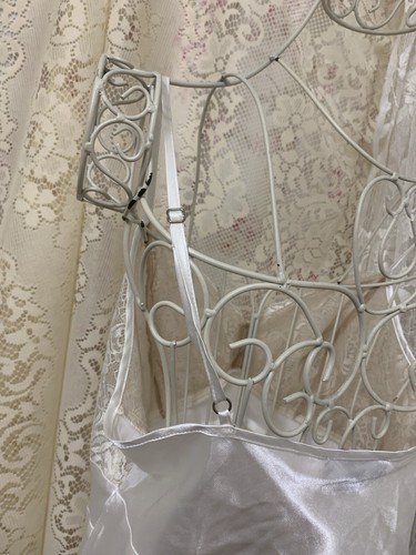 Jones New York Satin Nightgown Size M White Lace Maxi Adjustable Straps - Picture 7 of 10