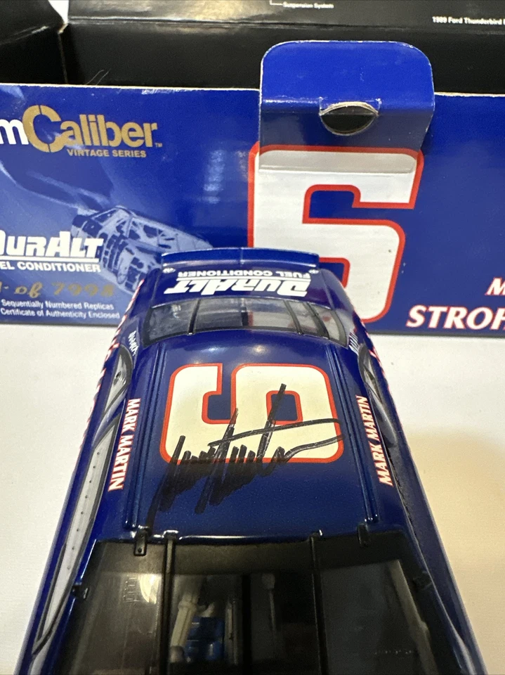 MARK MARTIN 1989 TEAM CALIBER OWNERS #6 STROH'S LIGHT FORD THUNDERIBRD SIGNED - Image 4 of 4