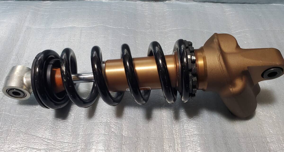 GSX-R1000 L7 リアサス純正 Genuine Suzuki GSX-R1000 L7 Rear Shock Absorber | eBay