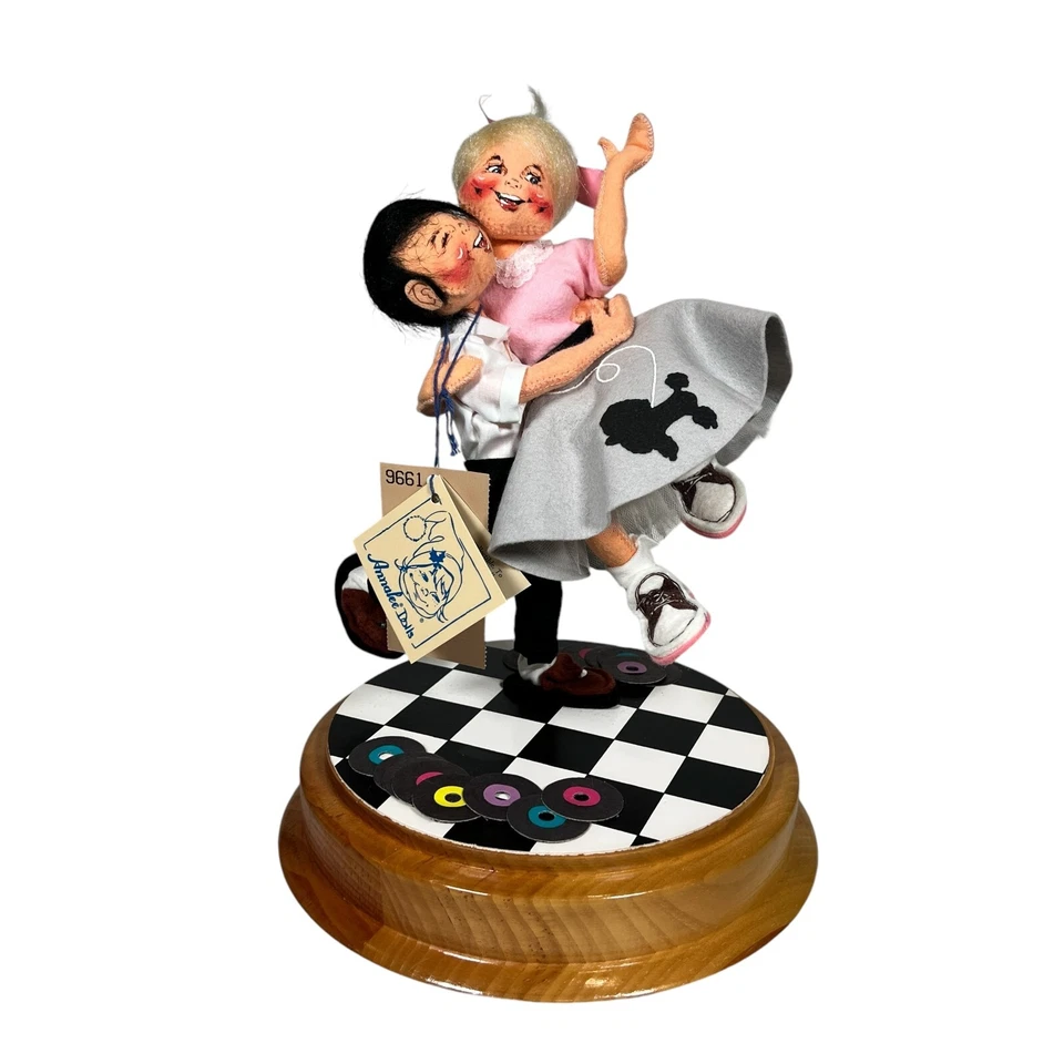 Annalee Great Americana Era Series Fabulous Fifties Dancers #9661 12"x8.5" - Image 2 of 4
