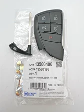 Genuine GM Smart Key Fob Keyless Entry Remote Transmitter 13560196 OEM
