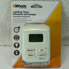 Woods 50029 Minuterie d'éclairage intérieur numérique suivi du soleil 7 jours programmable blanc