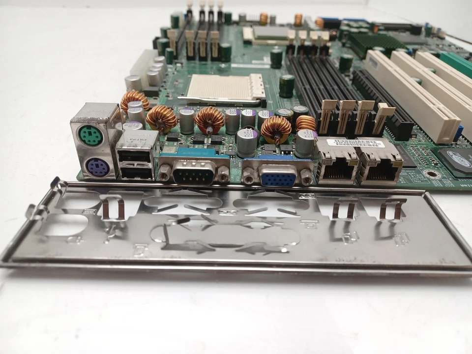 SuperMicro H8DA8 Socket 940 DDR Server Motherboard with I/O Shield & AMD Opteron - Image 3 of 4