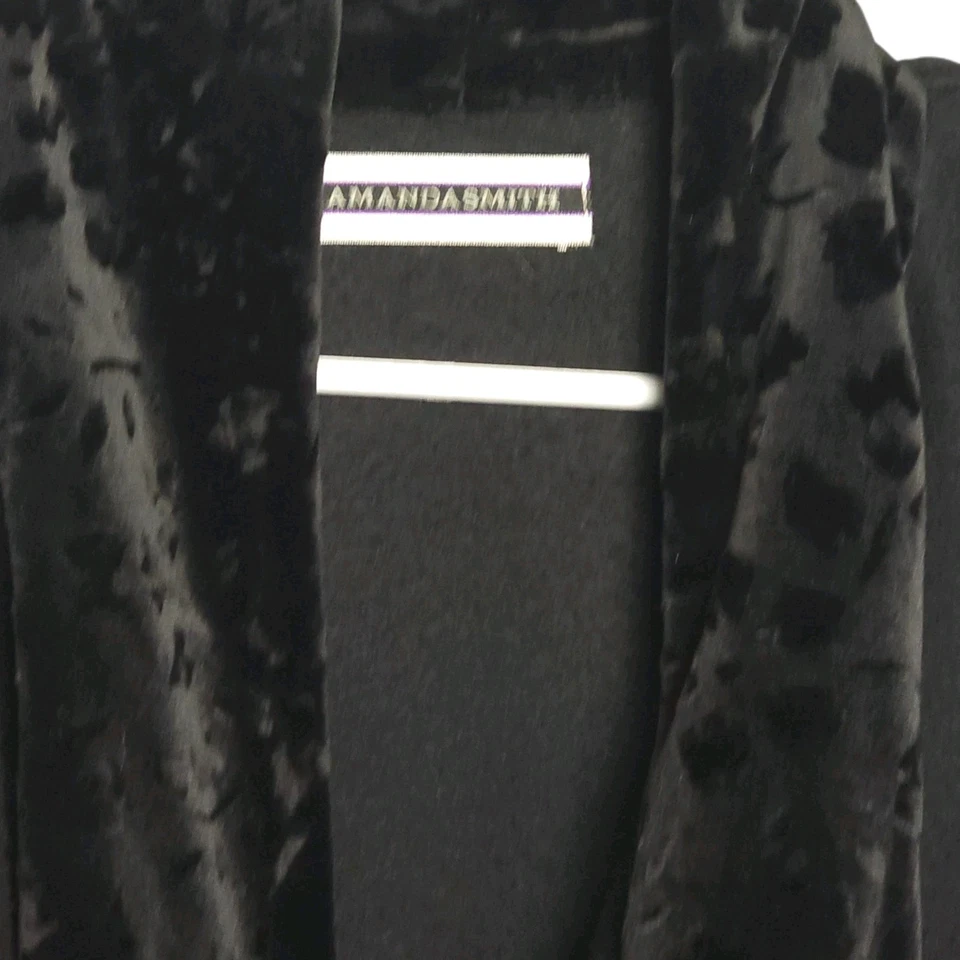Poncho abierto envolvente con capa chal estampado terciopelo negro talla única AMANDA SMITH de colección  Foto 4 de 4