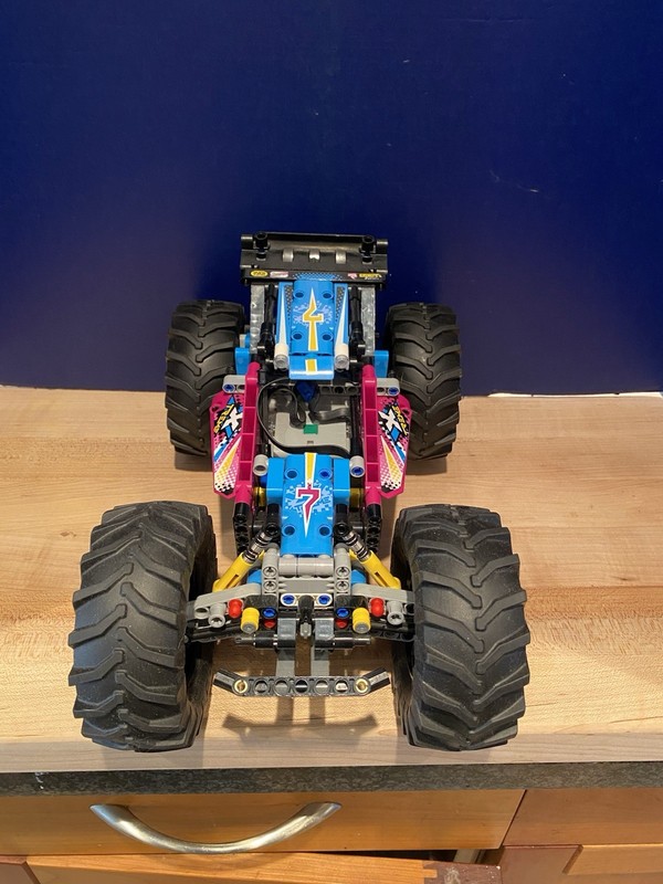 LEGO Technic Model: Race: Off-Road Buggy 42124 App-Controlled
